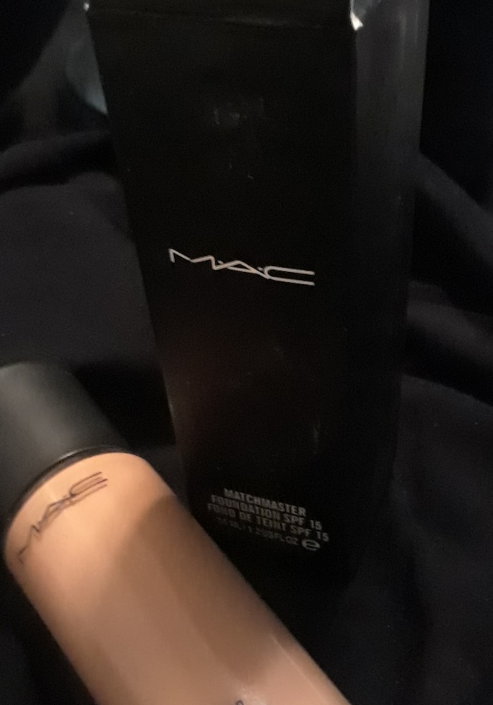 Authentic MAC Liquid NW45